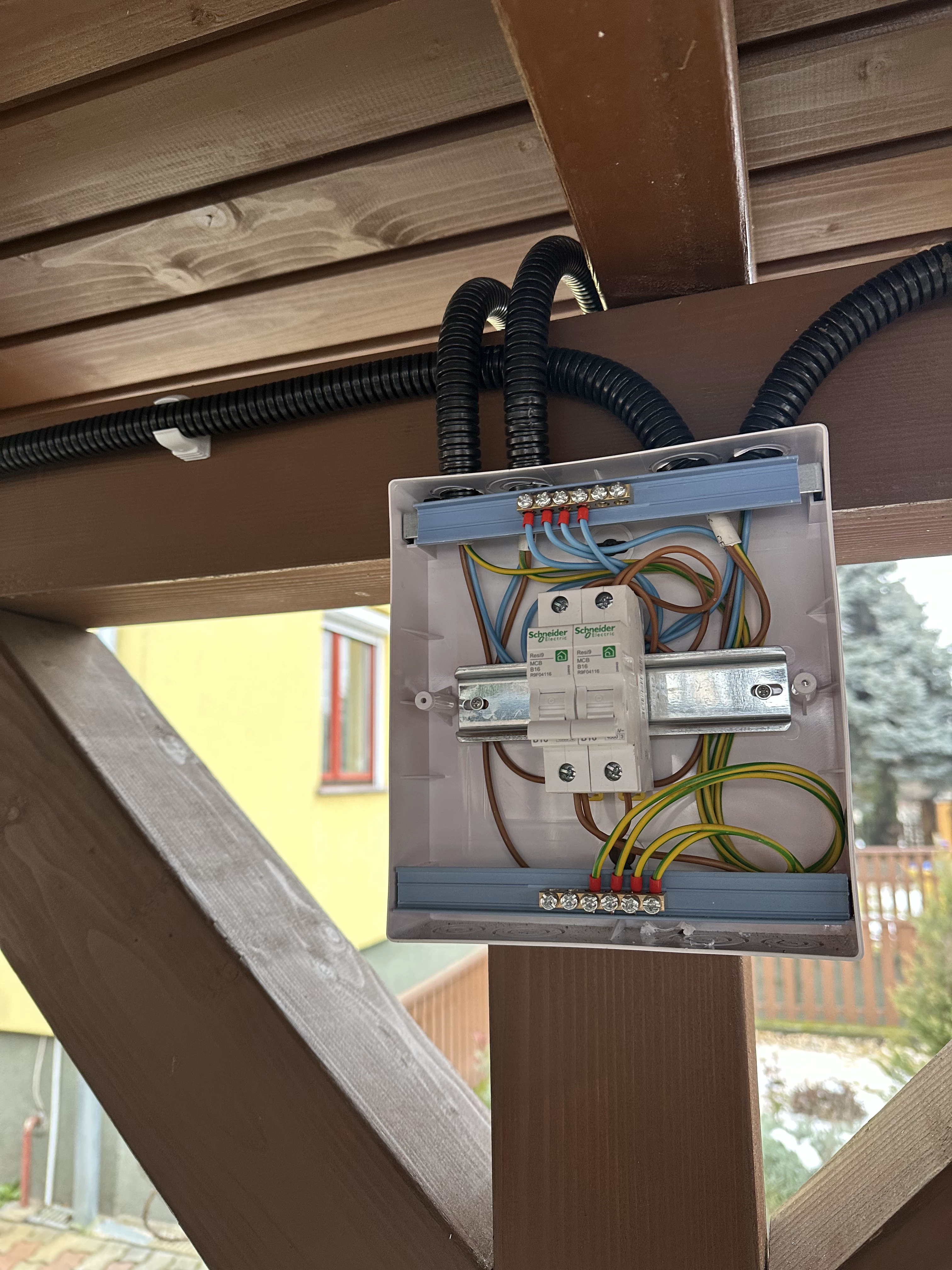 Villanyszerelés országosan – Valkó Vill munkakép 21