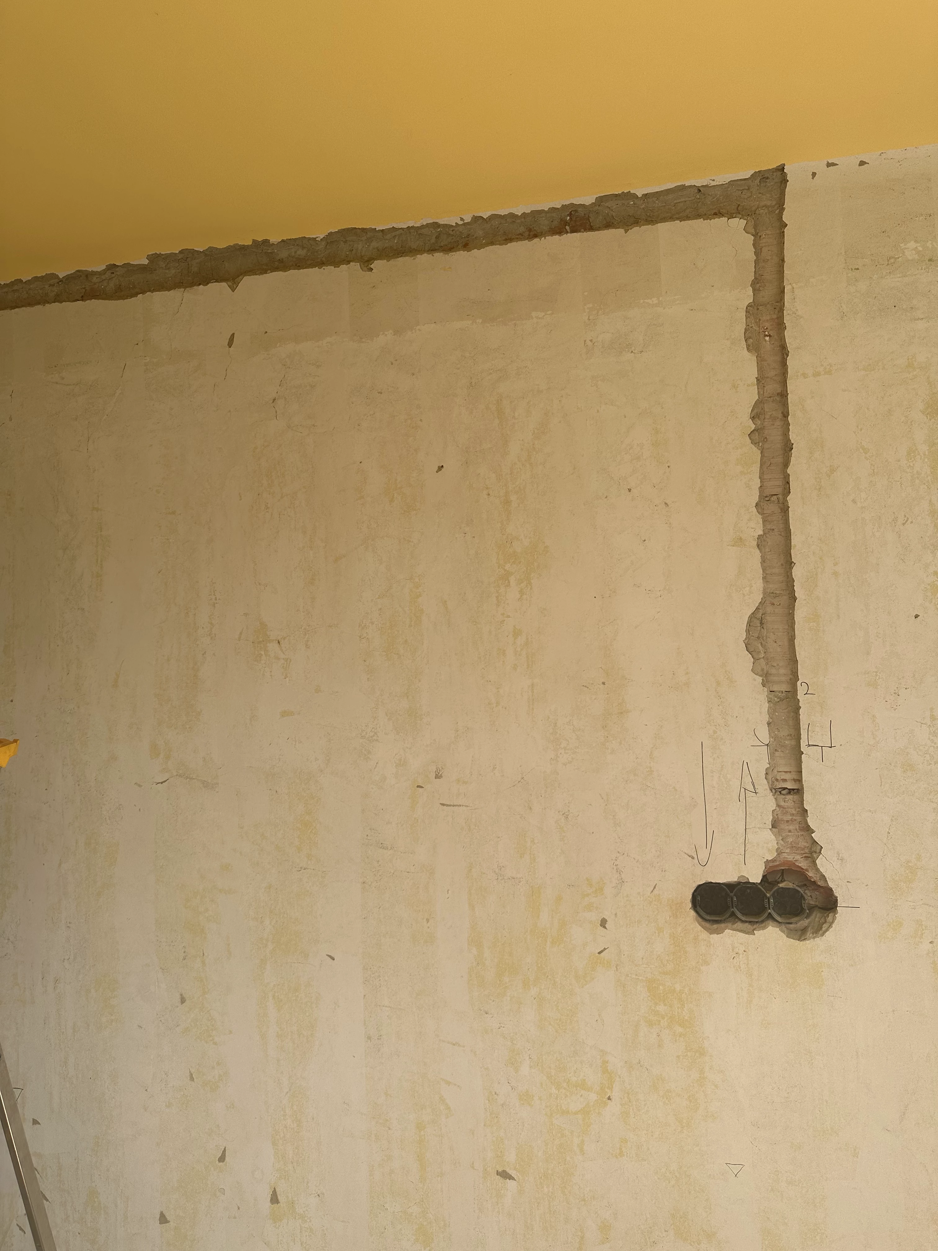 Villanyszerelés országosan – Valkó Vill munkakép 30