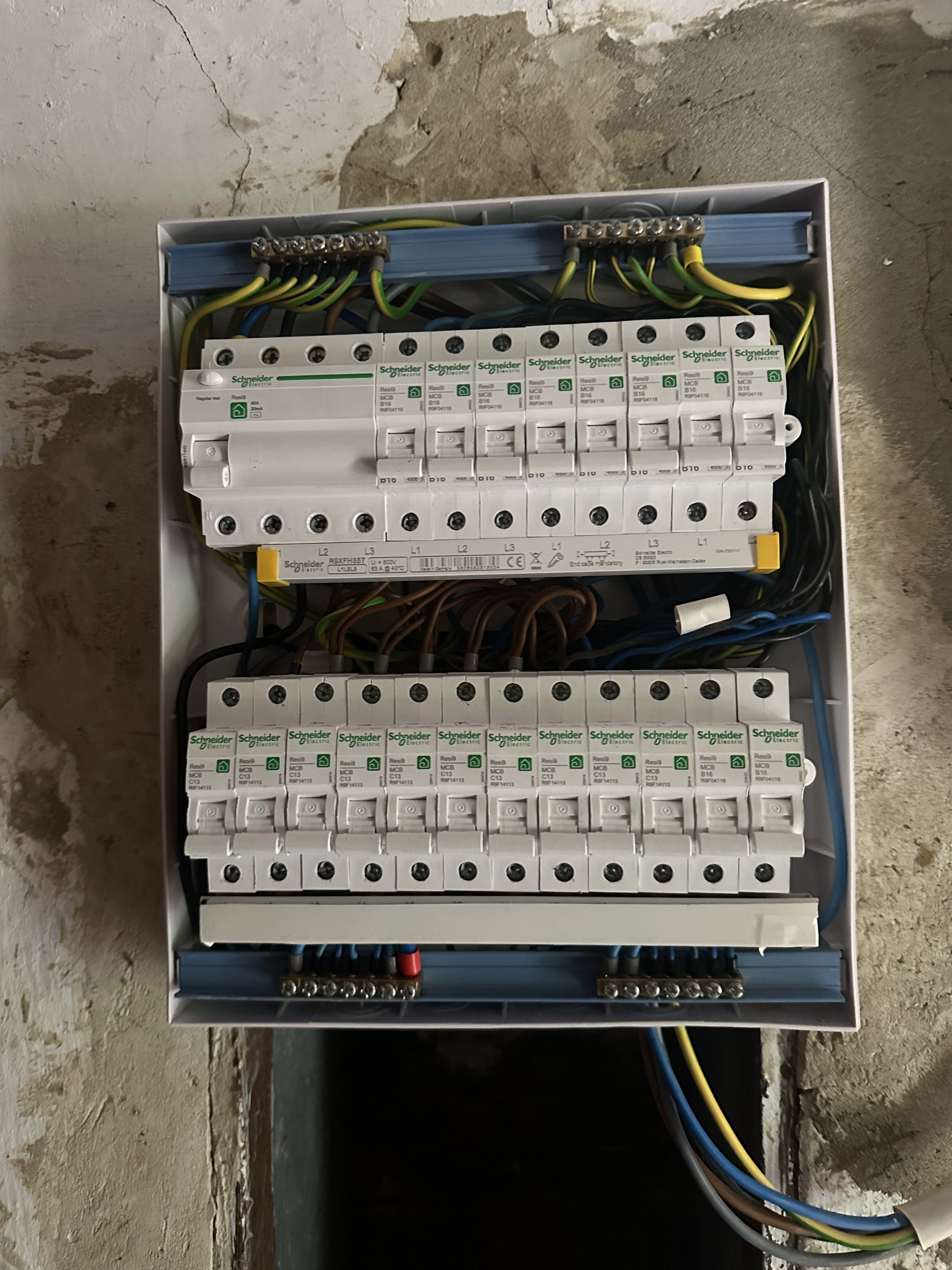 Villanyszerelés országosan – Valkó Vill munkakép 56