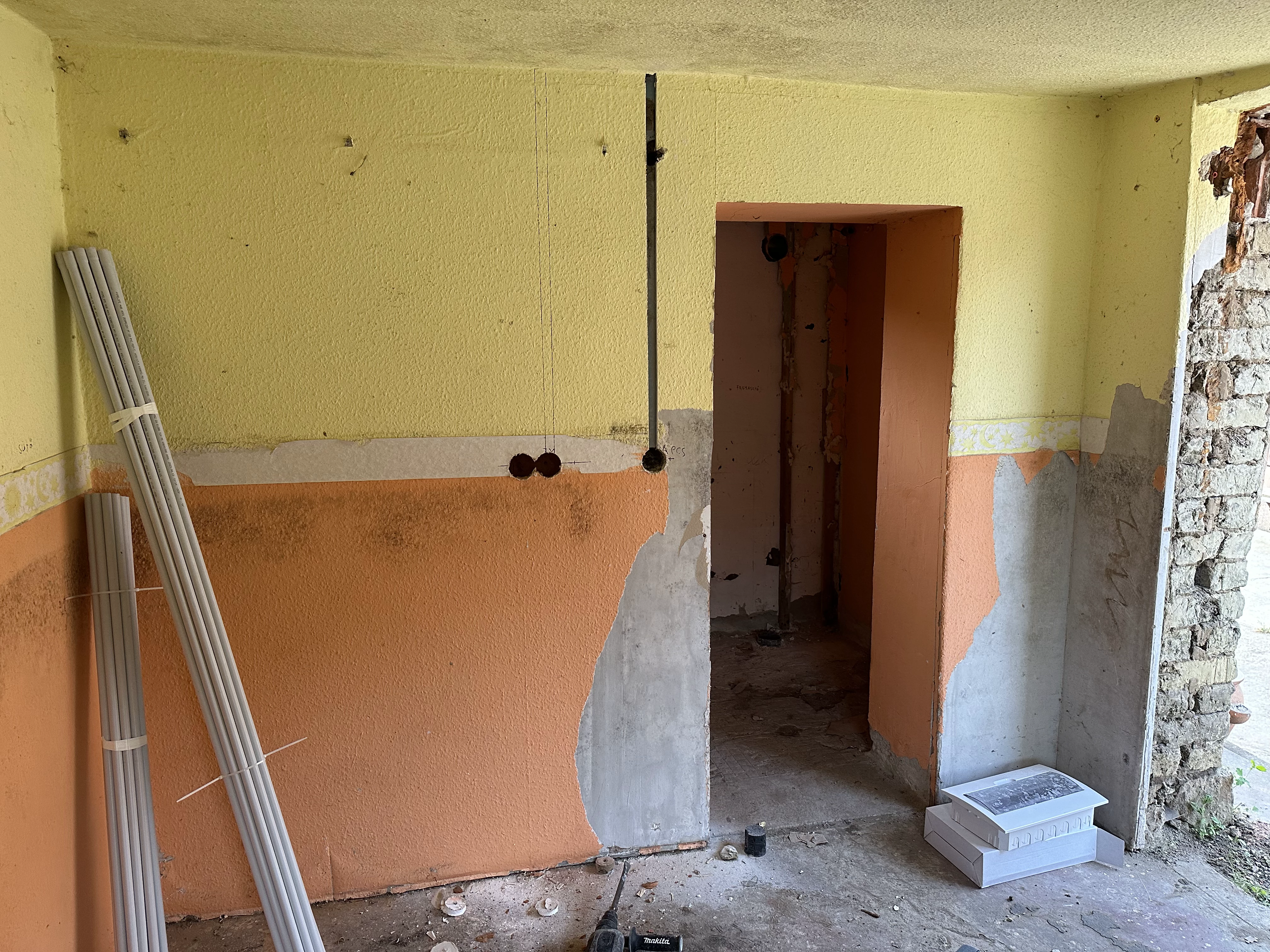 Villanyszerelés országosan – Valkó Vill munkakép 72